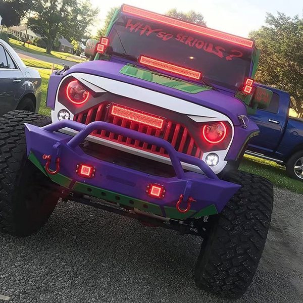 RGB-Lichtleiste am Jeep